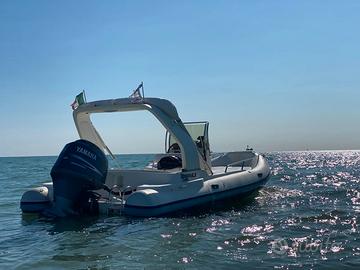 gommone carenato arkos space 6.3