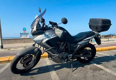 Honda Transalp XL700V