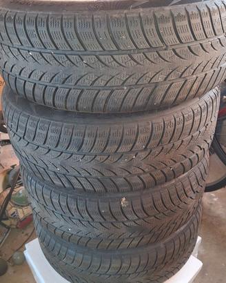 Gomme invernali 215/60/ 16