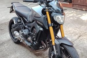 YAMAHA MT 09