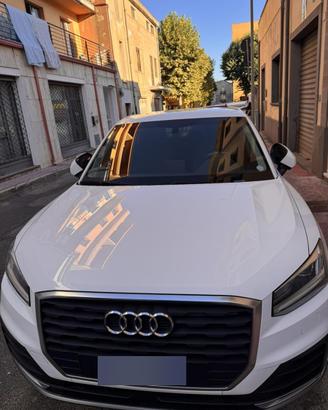 AUDI Q2 1.6 TDI Business