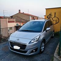 Peugeot 5008 diesel 1.6 BlueHDi 120cv 7 POSTI 