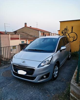 Peugeot 5008 diesel 1.6 BlueHDi 120cv 7 POSTI 