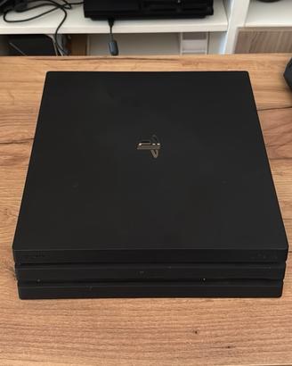 Play Station 4 Pro 1Tb