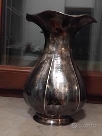 Grande vaso in argento 800