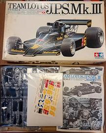 Kit TAMIYA Lotus JPS MkIII scala 1/12