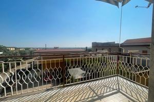 Appartamento 3 vani, accessori e box auto