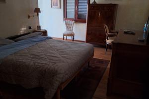 Stanza indipendente in villa