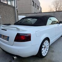 AUDI A4 S-LINE CABRIO 2.0 TDI 6MARCE MANUALE