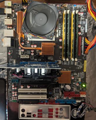CPU Intel Quad Core + Scheda Madre Asus + 8Gb RAM