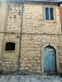 Bilocale da ristrutturare