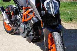 2022 KTM Duke 390