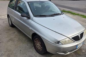 Lancia Y