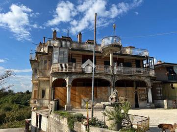 6 LOCALI A SAN POTITO ULTRA