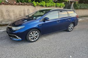 Toyota Auris TS lounge.