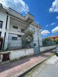 VILLA A SCHIERA A SPERONE
