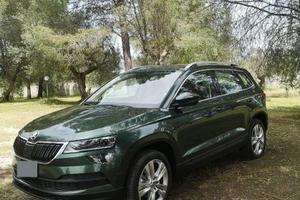 Skoda Karoq S-Tech verde metallizzato
