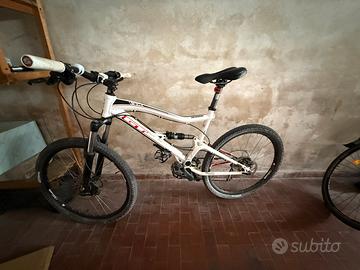 bici Mtb sensor GT