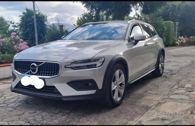 Volvo V60 awd Cross Country 2.0D 190cv