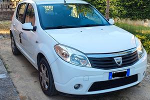 Dacia Sandero 1.4 8 v Laureate GPL Clima Airbag