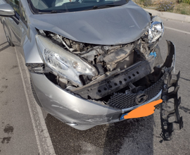 Auto incidentata - Nissan Note 2016