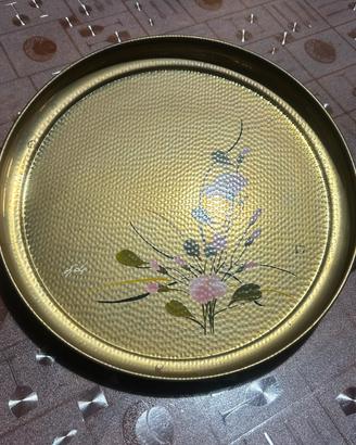 Vassoio in ottone vintage