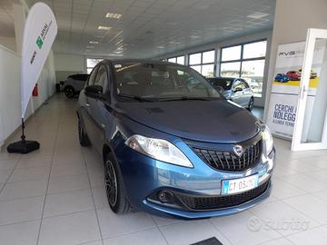 Lancia Ypsilon 1.0 firefly hybrid Oro s&s 70cv
