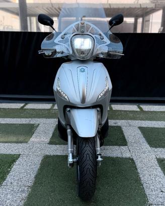 Piaggio Beverly 350 Sport Touring 06/2018