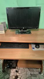 Scrivania Porta PC con Ruote e Ripiano tastiera