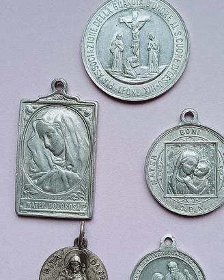 Antiche medaglie religiose e devozionali