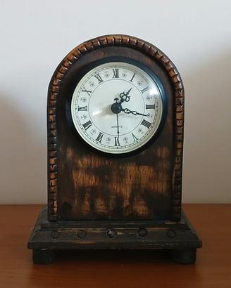 Orologio a batteria da tavolo in legno