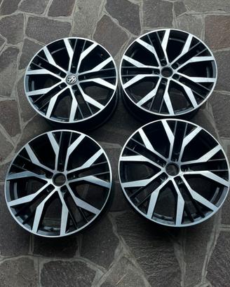 Cerchi Santiago 19” VW