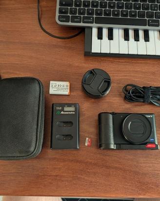 Sony ZV-1 con kit (case, dummy, batterie, macro)