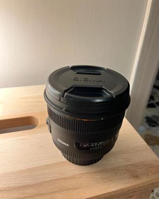 Sigma 50mm f/1.4 EX DG HSM per Canon EF