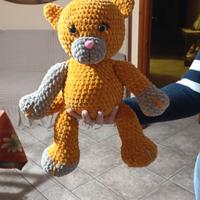 Peluche gatto all'uncinetto 