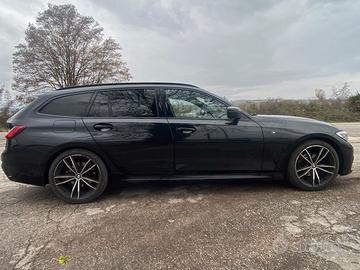 BMW 318d Touring mhev 48V Msport auto
