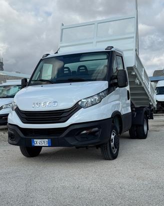IVECO DAILY RIBALTABILE TRILATERALE