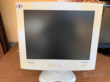 Monitor fujitsu 17 pollici