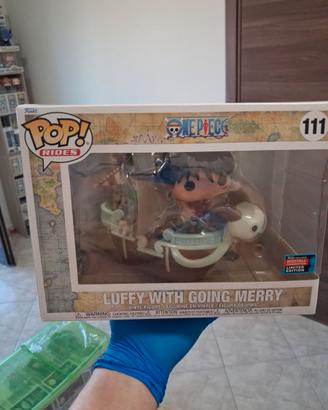Funko one piece luffy whit going merry