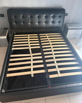 Letto matrinoniale con cassettone