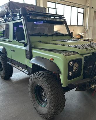 Land Rover Defender 90 TD4 – 2009 – 120 CV