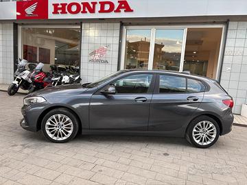 Bmw 116 116d 5p. Business Advantage