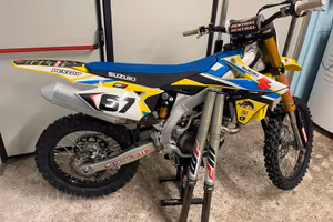 Motocross Suzuki Rmz 450 Cross puro.