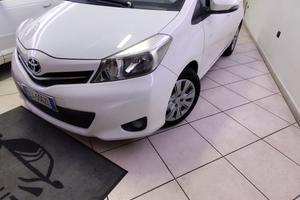 Toyota Yaris 2012 1.4 90 cavalli 6 marce neopatent