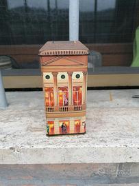 Scatolata di metallo decorata