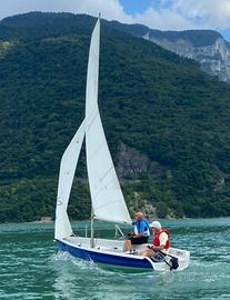 Laser 2000 tre vele + carrelli alaggio e stradale