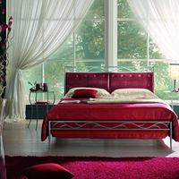 LETTO matrimoniale ferro e ecopelle.