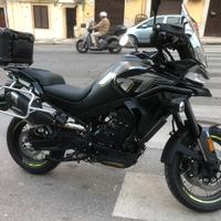 CFMOTO MT800 explore