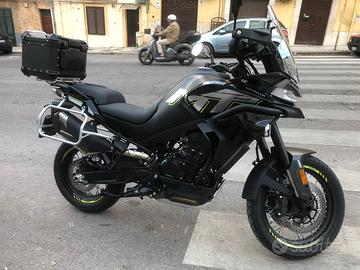 CFMOTO MT800 explore