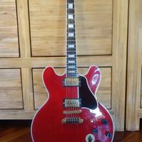 Gibson BB King Lucille Cherry Red Signature